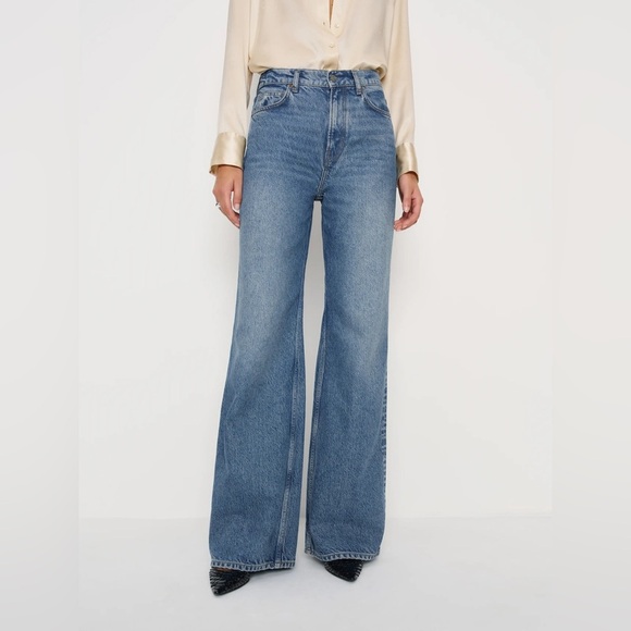 Reformation Denim - Reformation Cary High Rise Slouchy Wide Leg Jeans - Size 24 - with frayed hem